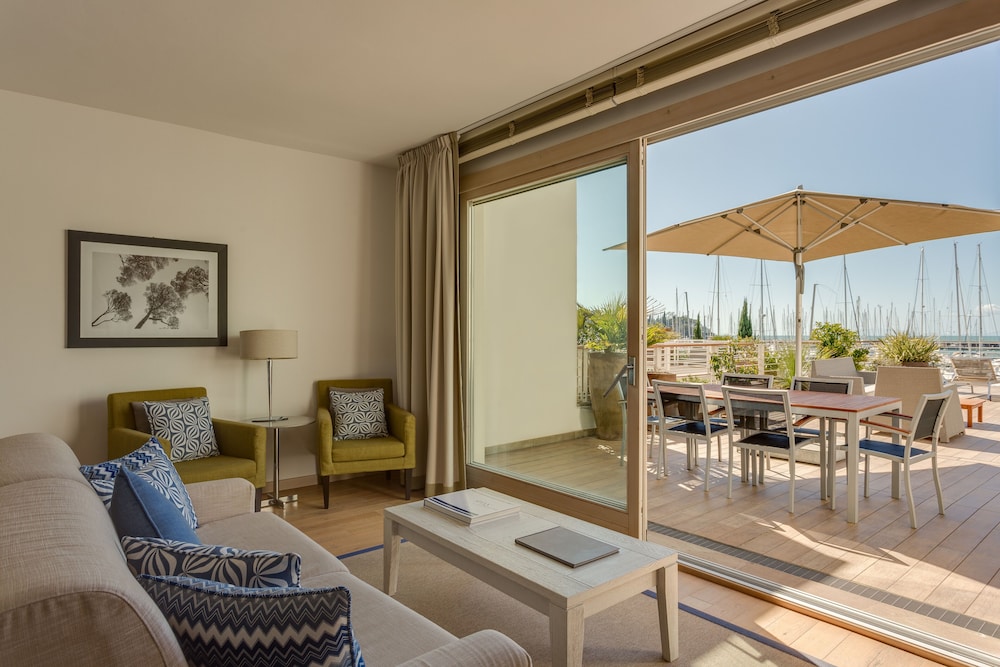 RESORT BAIA SCARLINO 39/75
