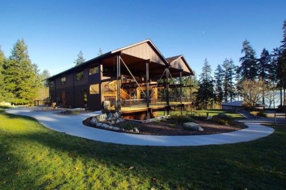 Comforts of Whidbey 32/34