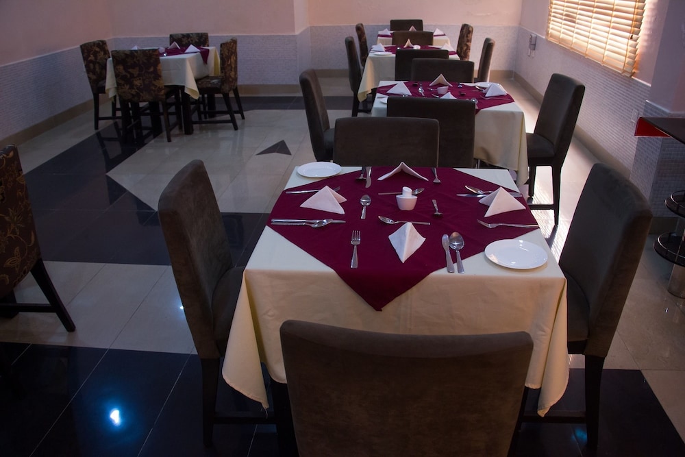 Eastgate Hotel Lekki 40/61
