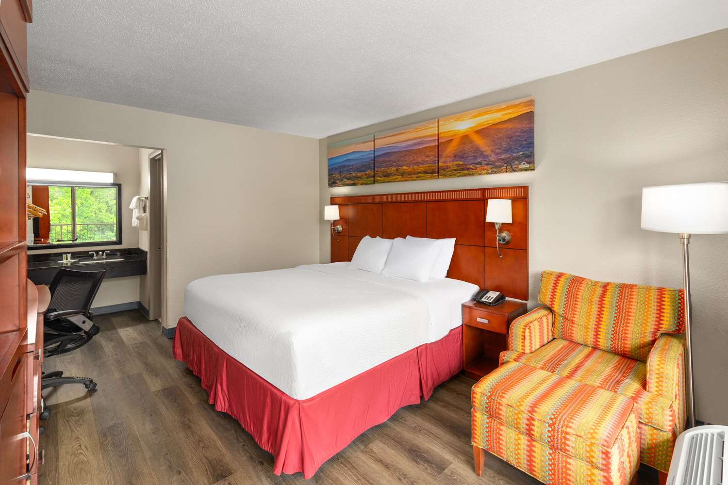 Days Inn by Wyndham Knoxville East 11/31