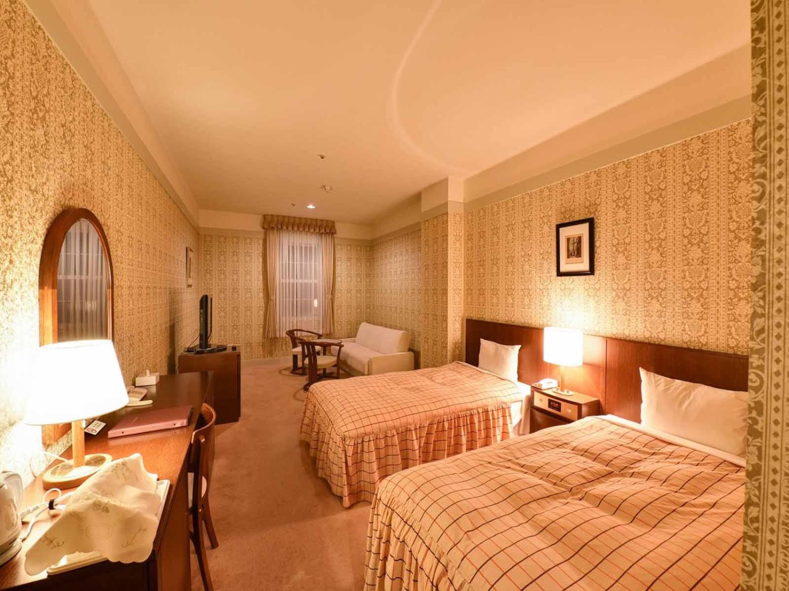 Deluxe, Twin Beds