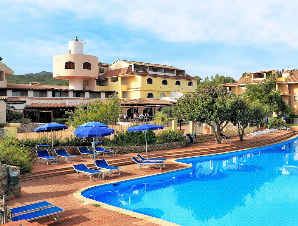 Colonna Beach Hotel in GOLFO ARANCI