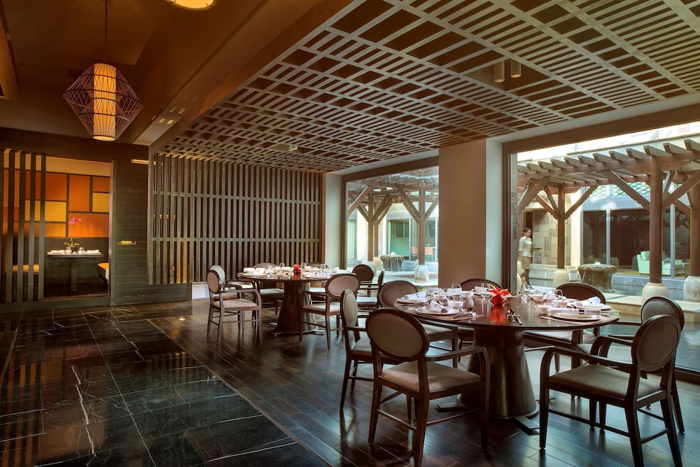 Raffles Hainan 58/71