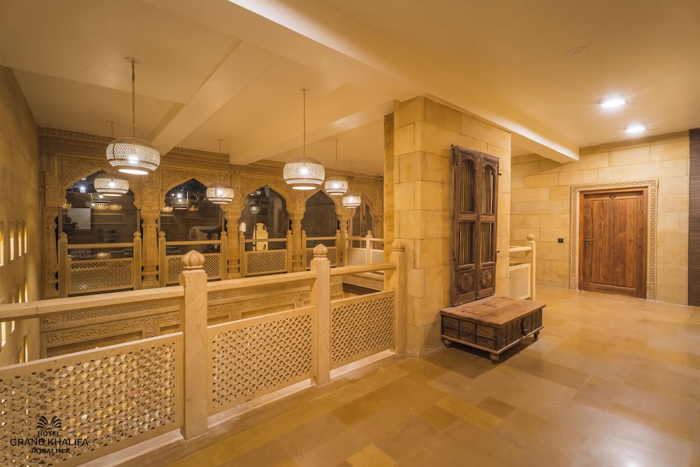 Hotel Grand Khalifa 20/50