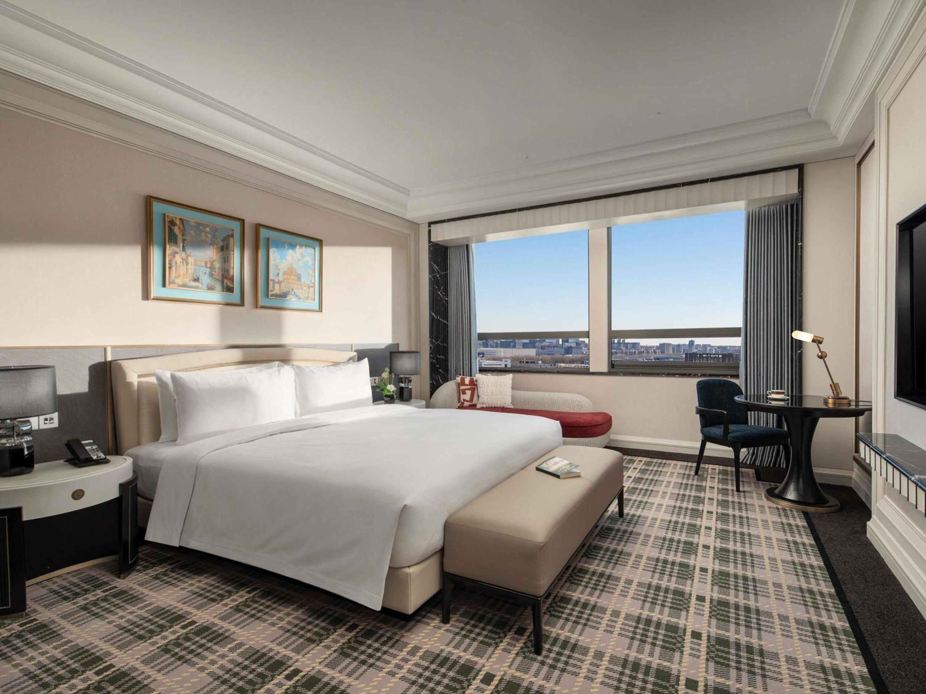 جناح تنفيذي بسرير كينج بمنطقة جلوس مع دخول الصالة في طابق مرتفع، PULLMAN BEIJING SOUTH 2/8