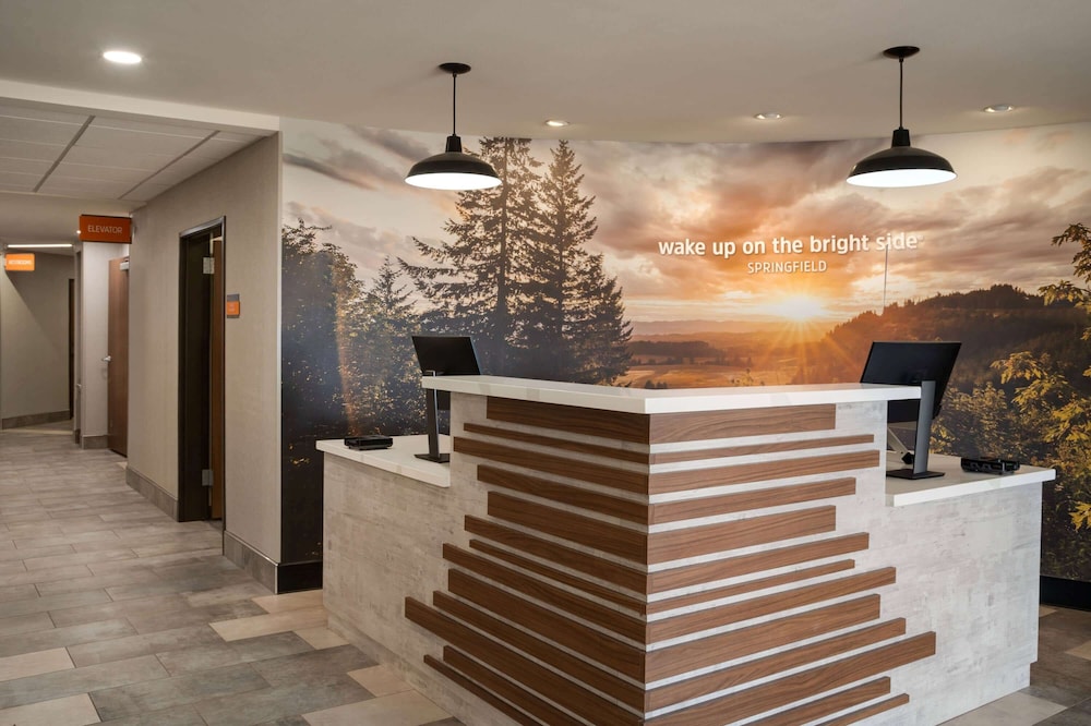La Quinta Inn And Suites By Wyndham Springfield 4/46