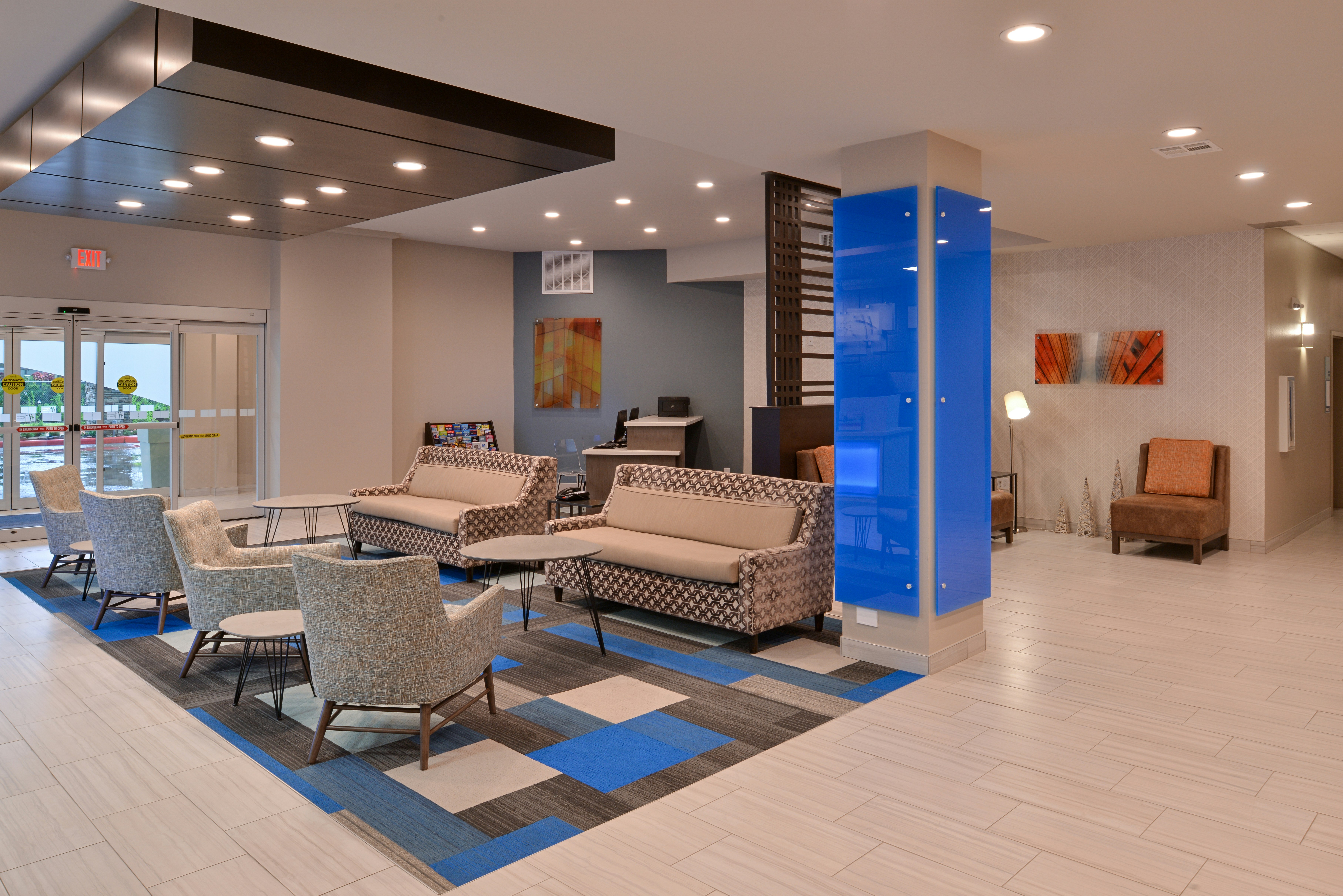 Holiday Inn Express Suites Houston E Pasadena 44/62