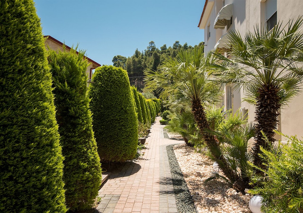 Sun Residence 25/36