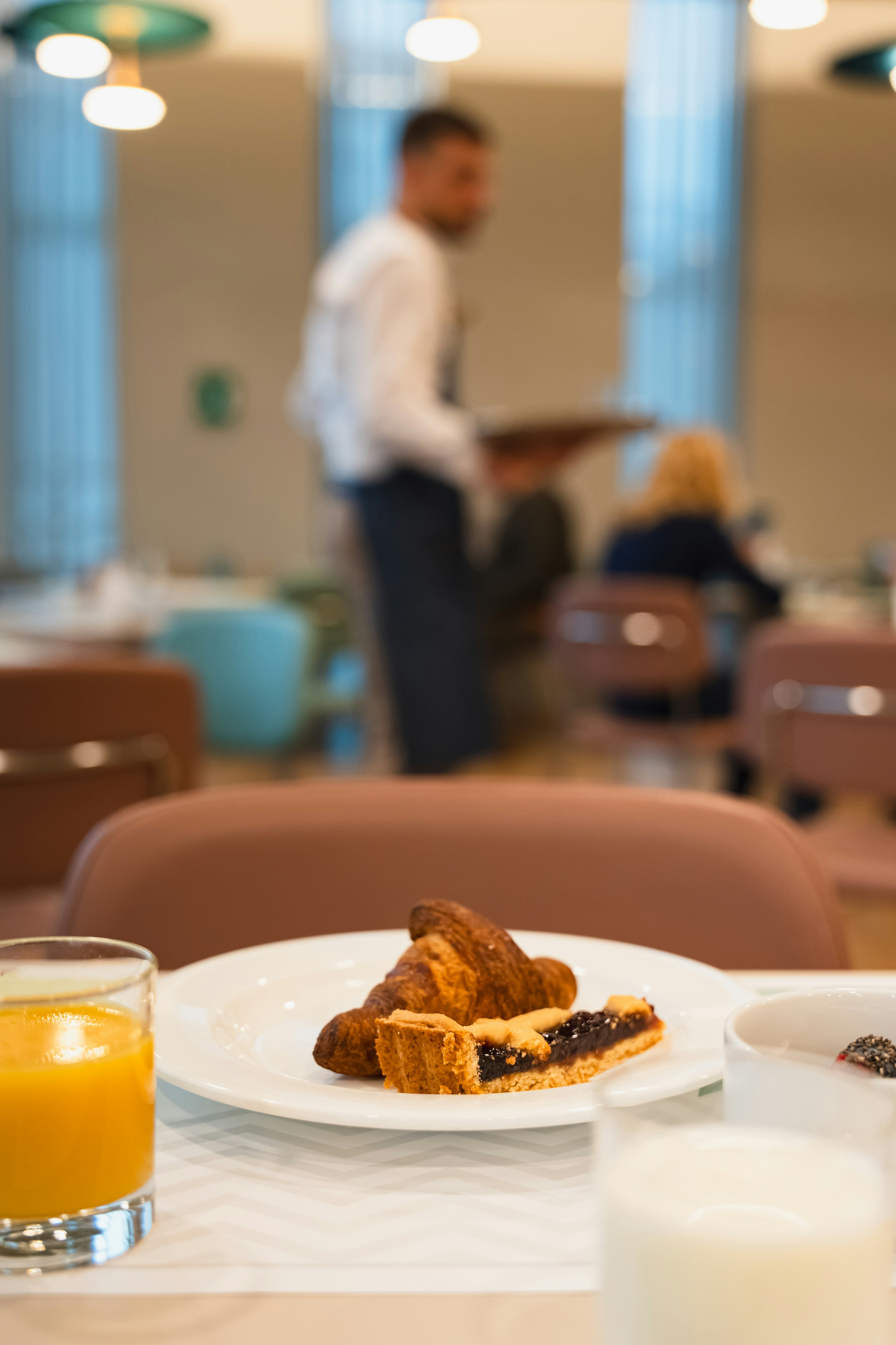 H2C HOTEL MILANOFIORI 36/50
