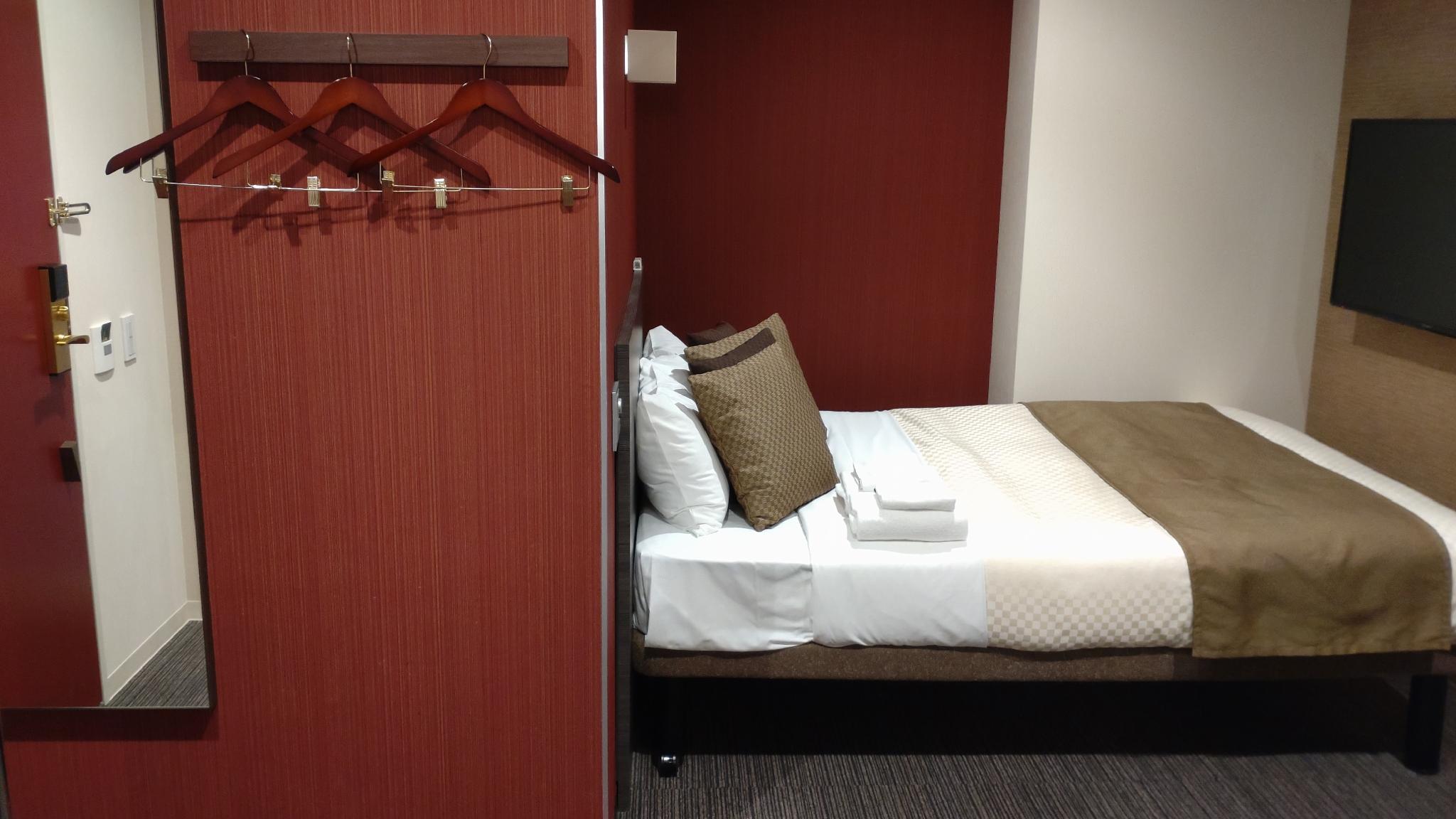 Universal, Double Bed, Unit Bath