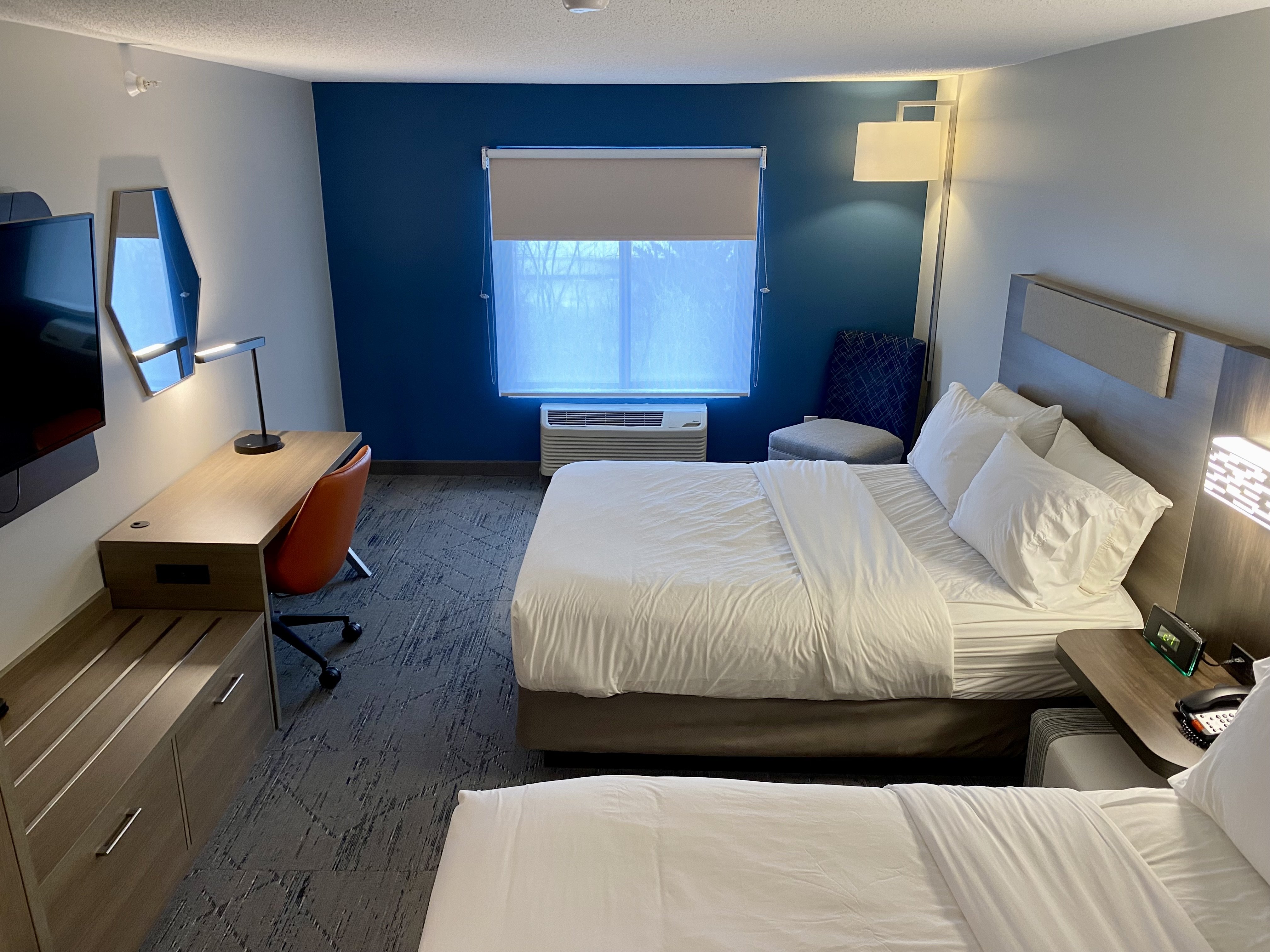 Holiday Inn Express Hotel Suites Plymouth 13/82
