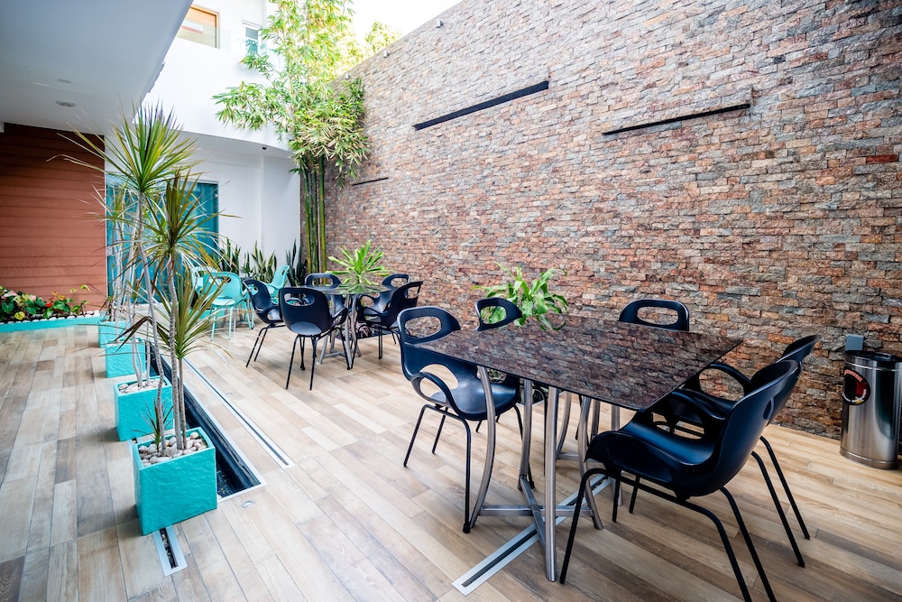 Hotel DC Boutique and Spa 56/62