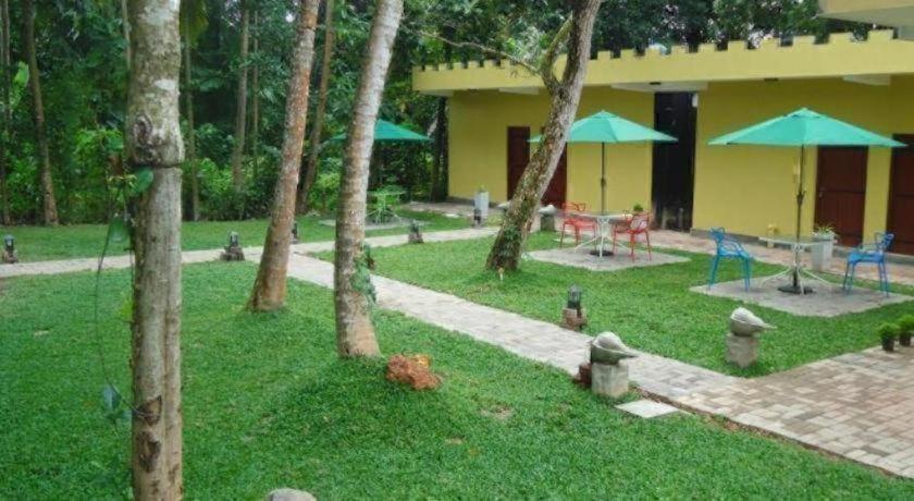 Bridge Hotel Negombo 20/26