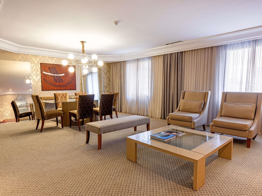 Grand Mercure Curitiba Rayon 32/50