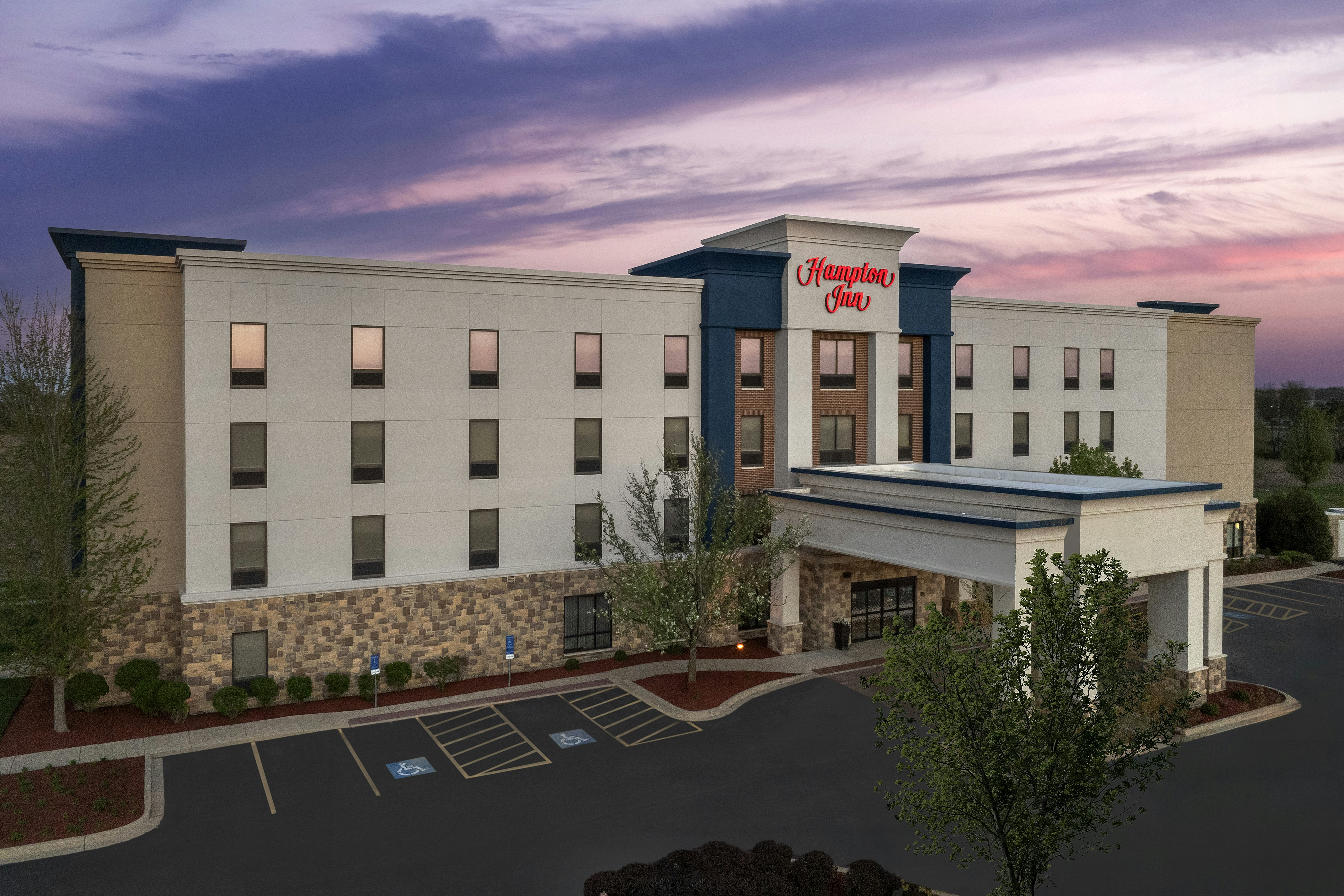 Hampton Inn Yorkville 1/17