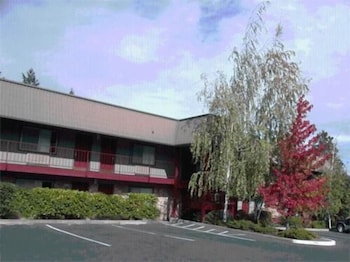 Flagship Inn of Ashland 3/72