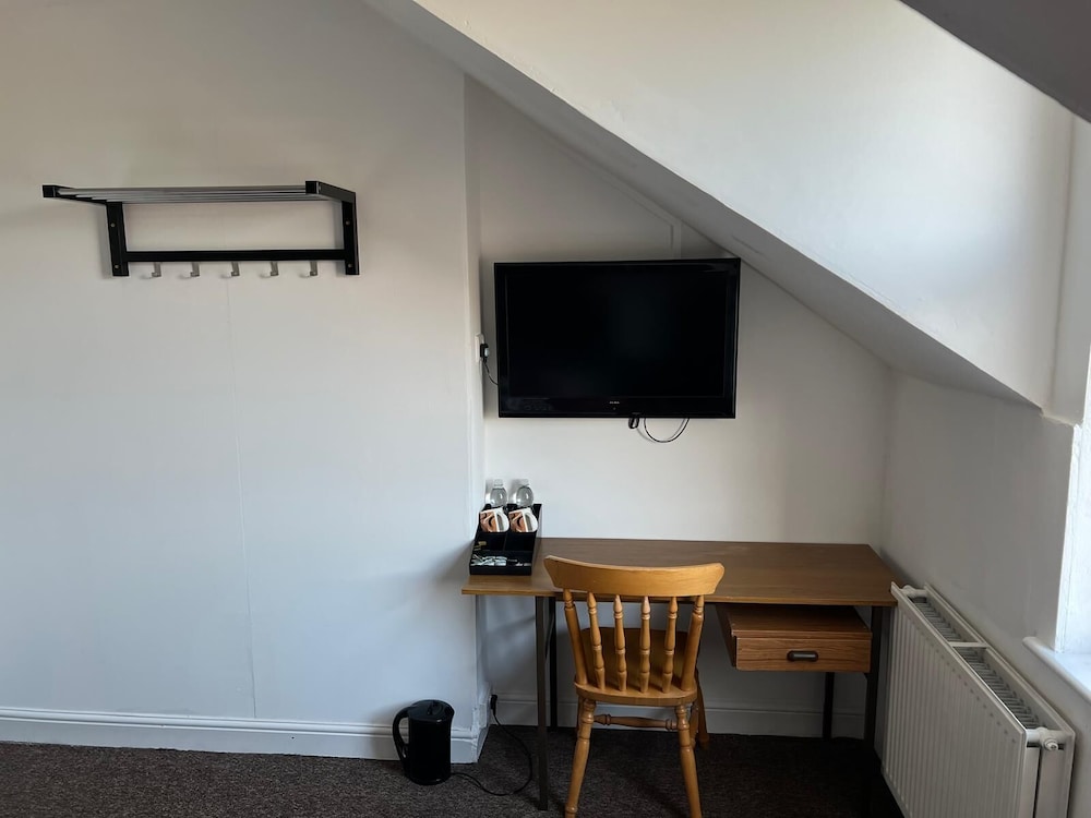 Campbell S Guest House 41/50