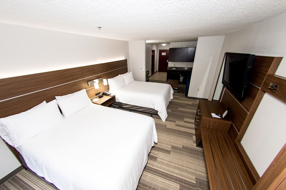 Holiday Inn Express Hotel And Suites Statesville 15/59