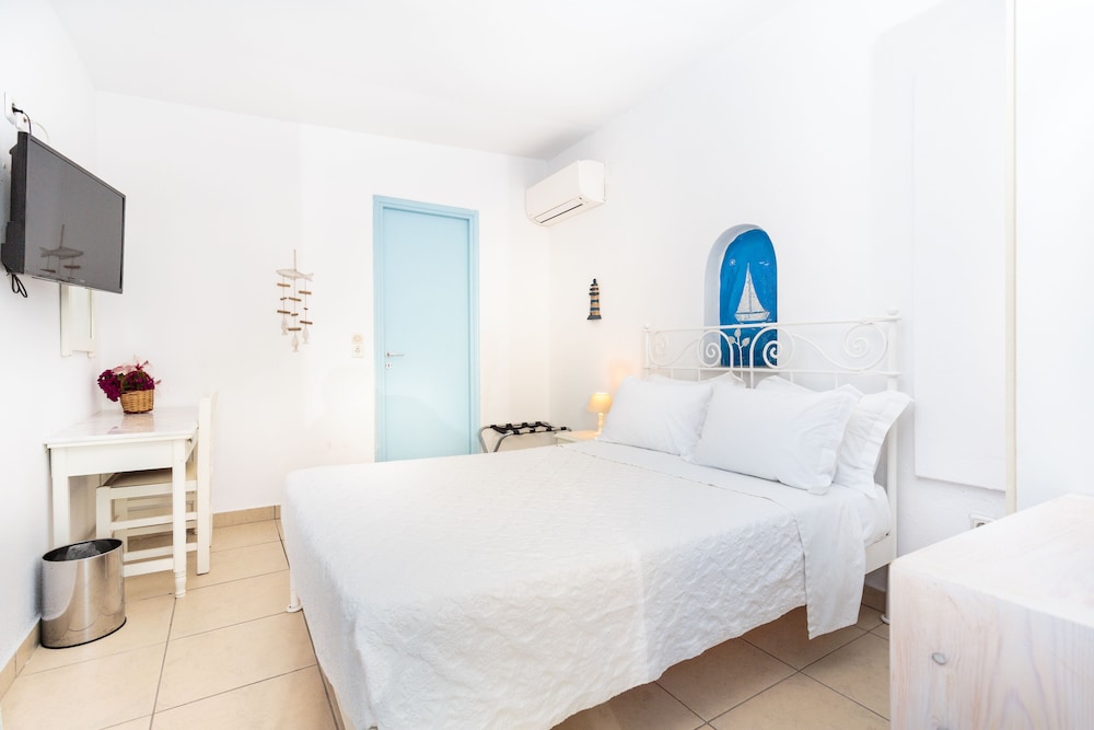 Pyrgaki Hotel 22/71
