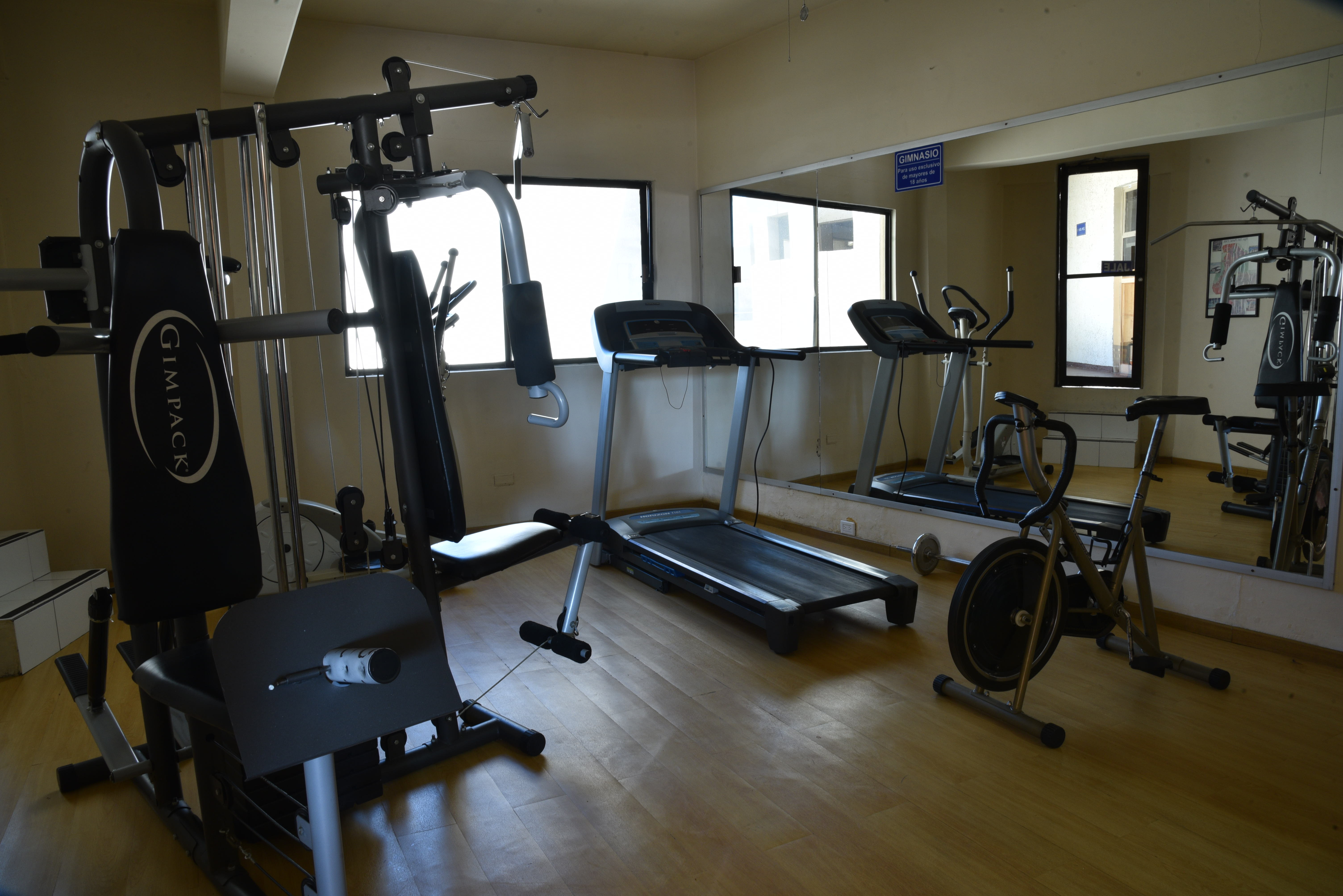American Inn Hotel Suites Hidalgo Del Parral 34/45
