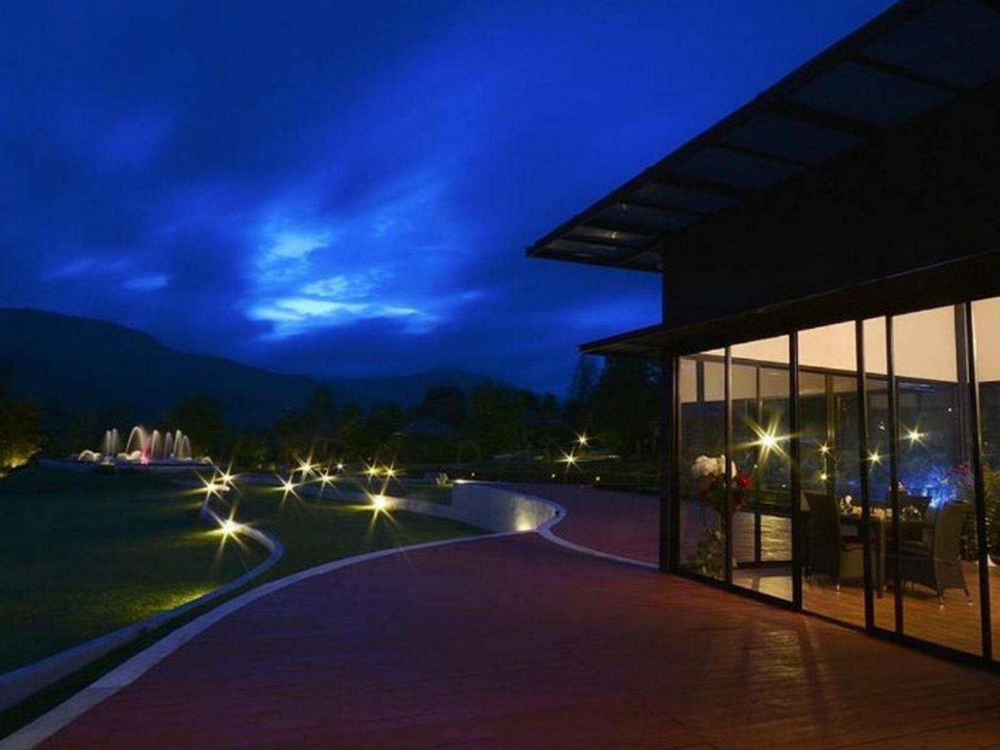 Ashcarya Boutique Resort 70/72