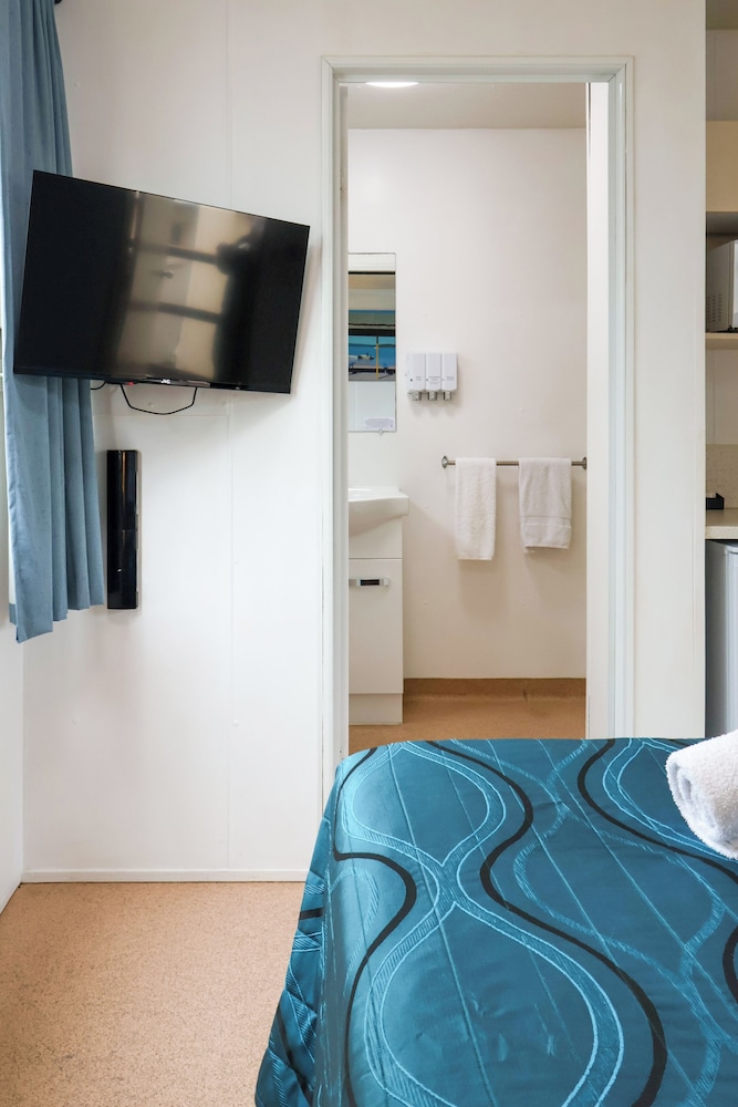 Wongai Beach Hotel 24/75