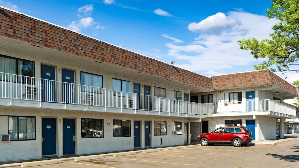 Motel6 Kalispell, MT 54/67