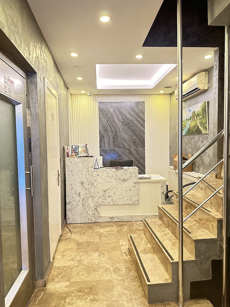 Montena Suite - Adults Only 8/50