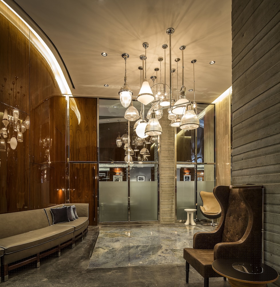 Hotel Hugo 6/51
