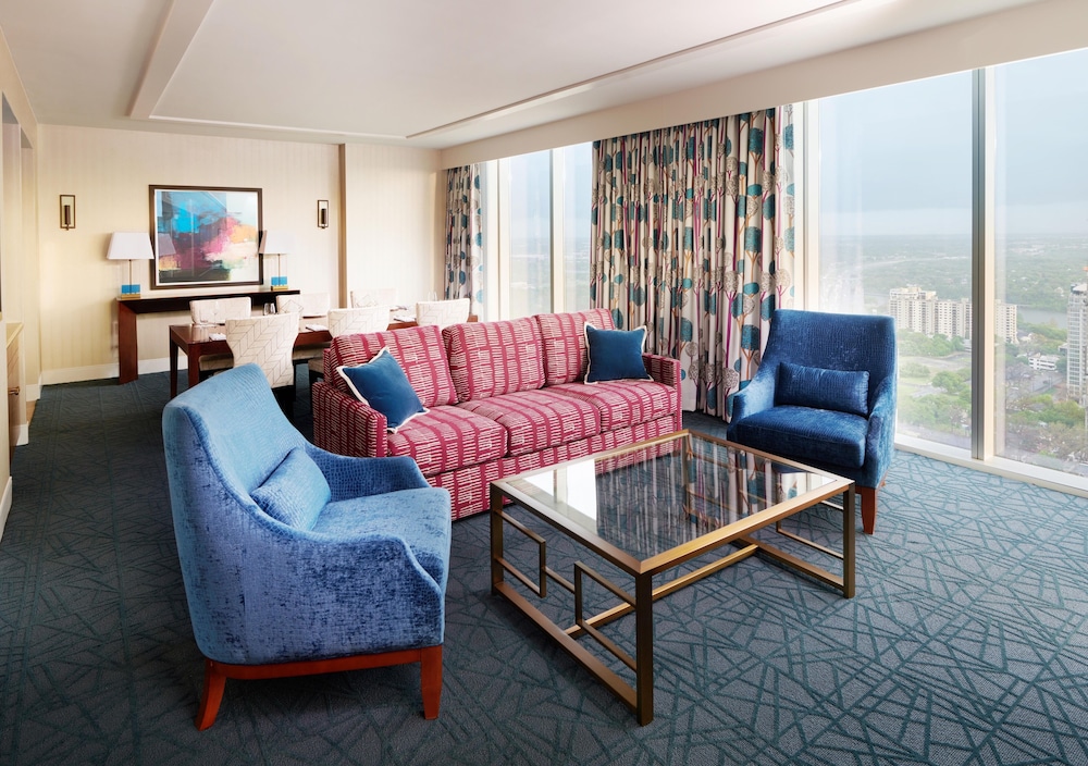 Fairmont Austin 57/72