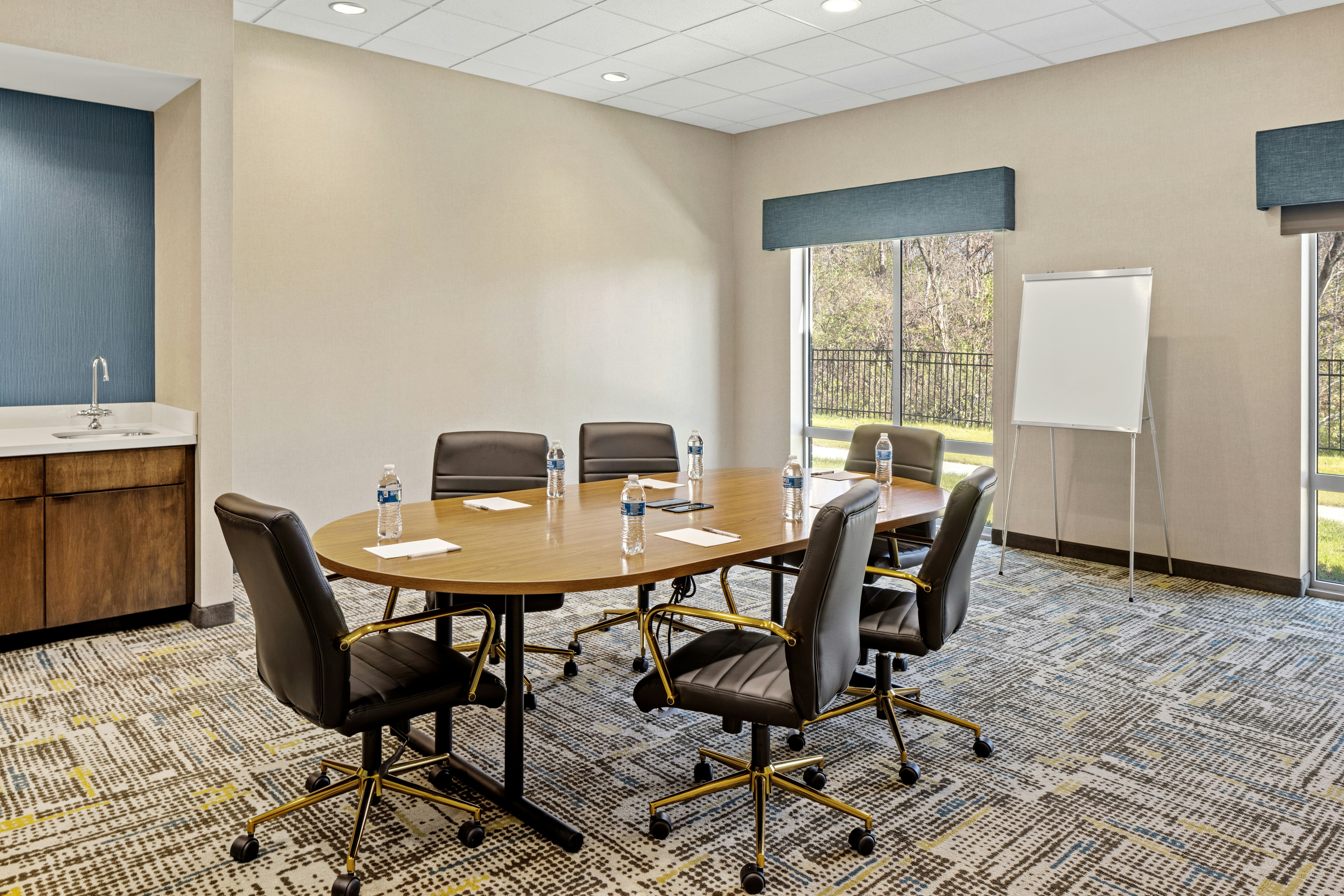 Hampton Inn and Suites Cincinnati West OH 27/36