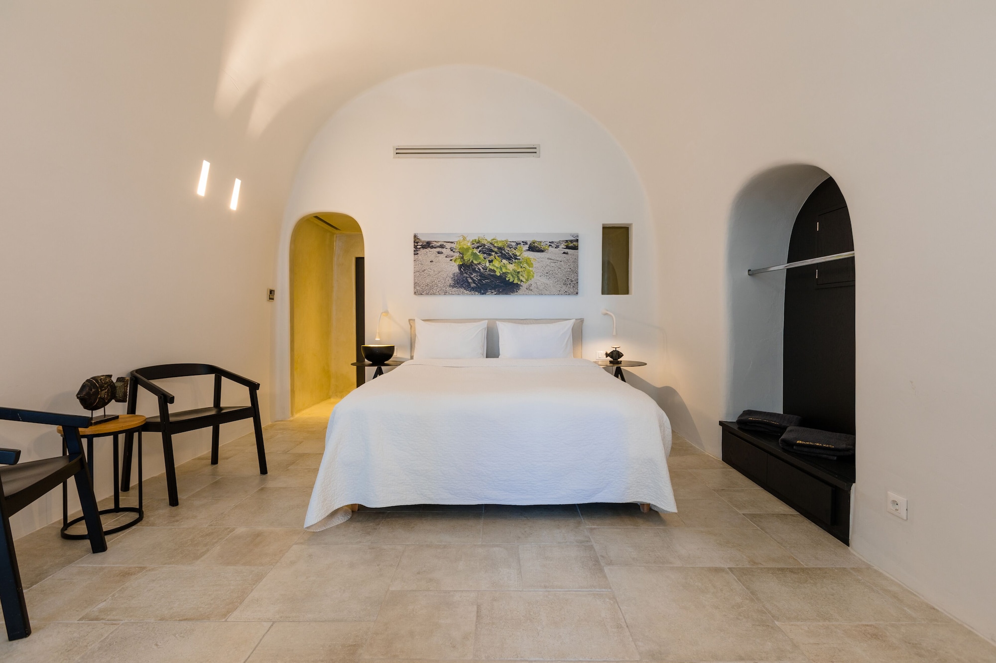 Suite, Queen Bed, Caldera and Sea View, 2 Sofa, Jetted Tub