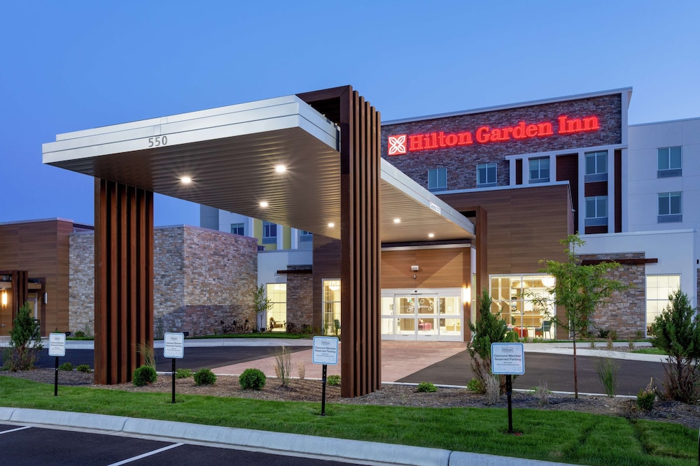 Hilton Garden Inn St. Cloud, MN 3/34