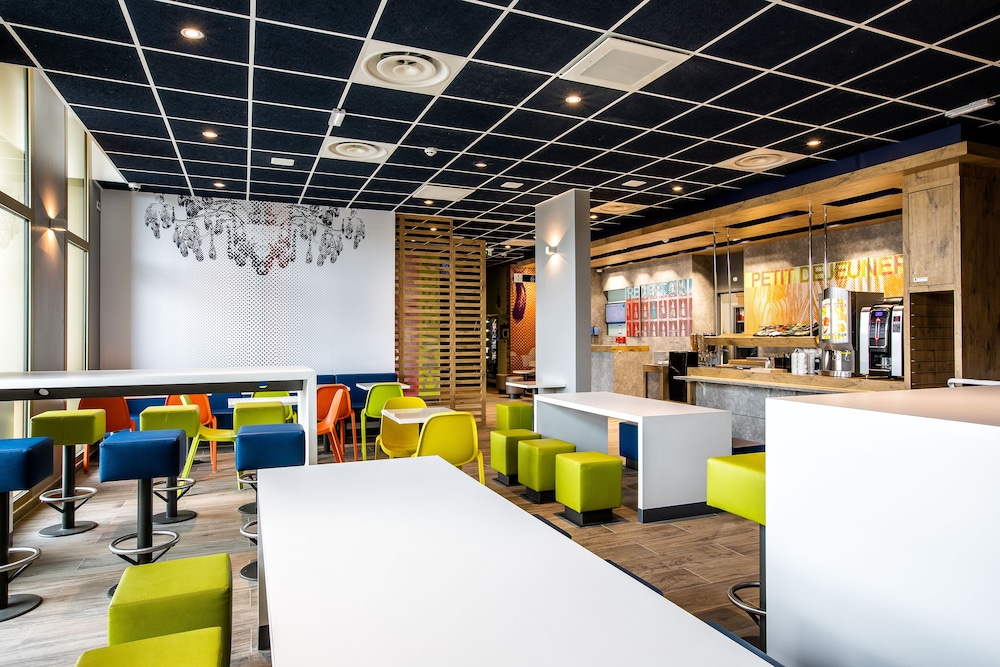 Ibis Budget Paris Gennevilliers 48/61