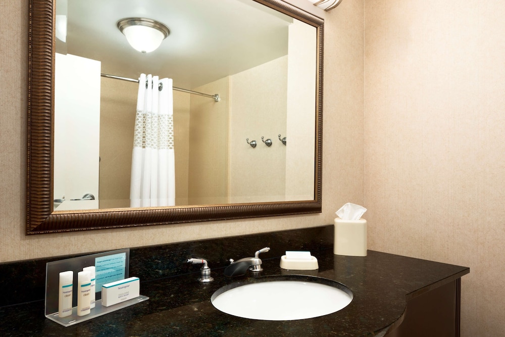 Hampton Inn Knoxville East 23/55