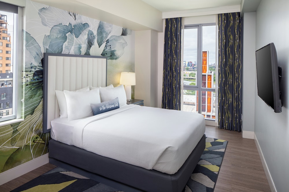 Standard, King Bed, Accessible