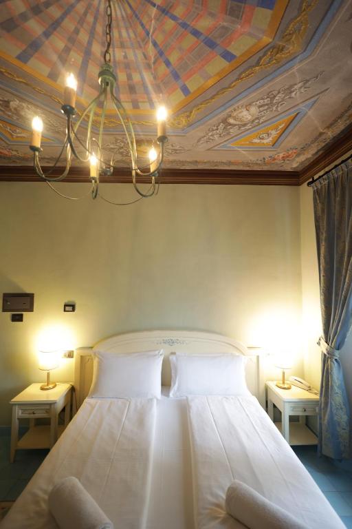 Executive, Suite, Villa