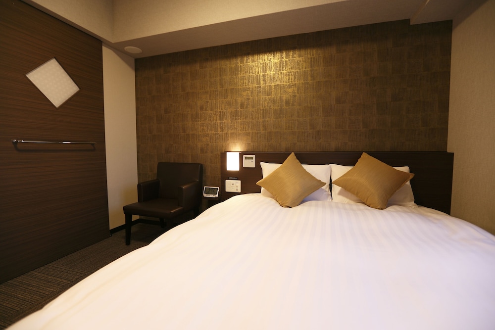 Dormy Inn Premium Namba 8/32