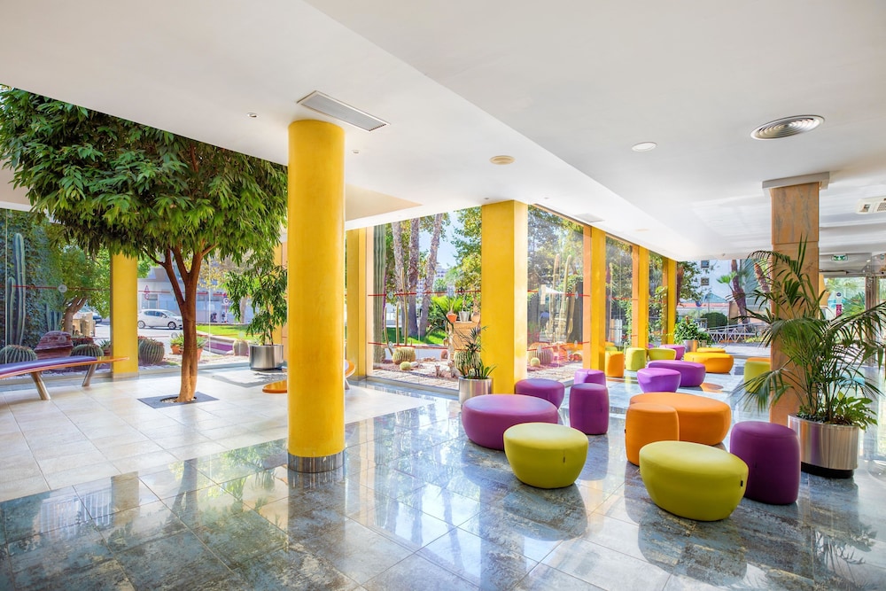 Servigroup Pueblo Benidorm Hotel 24/48