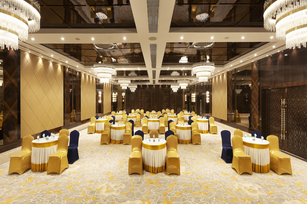 Hotel Cenneys Gateway 44/49