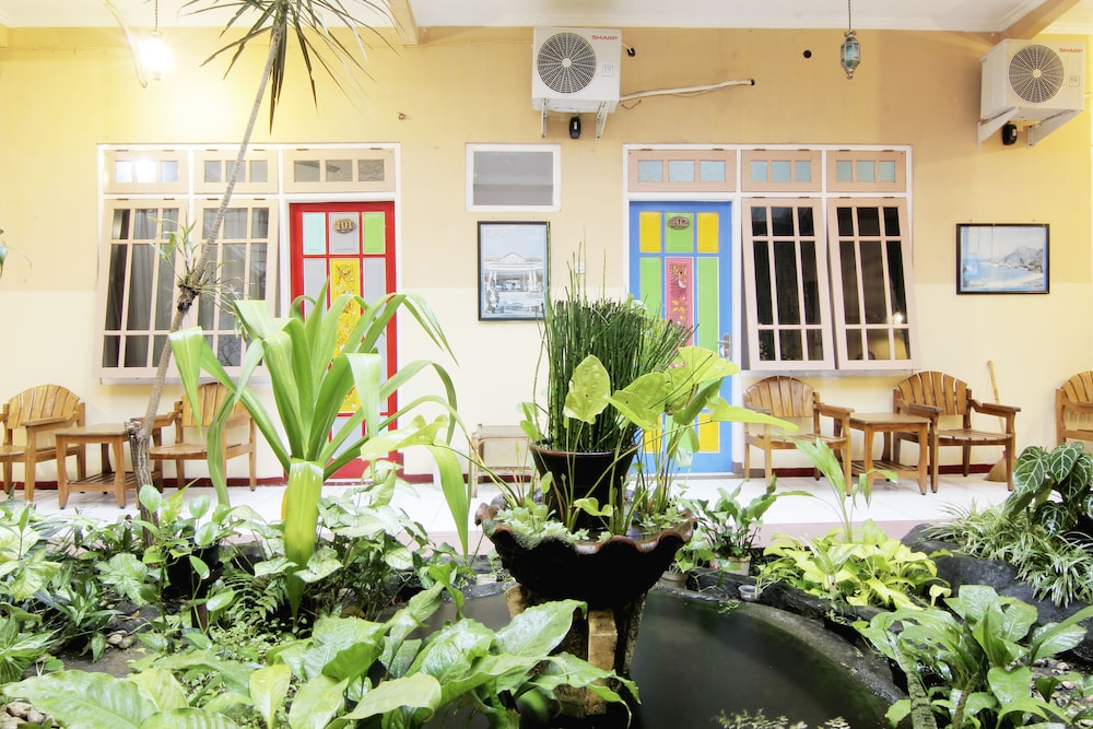 Hotel Monica Jogja 1/37