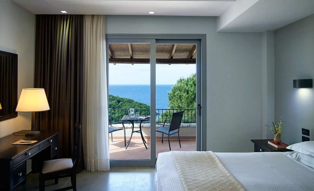 Movenpick Resort Agios Nikolaos Sivota 25/39