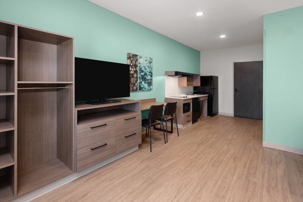 ECHO Suites Extended Stay by Wyndham Fort Worth Alliance 48/59