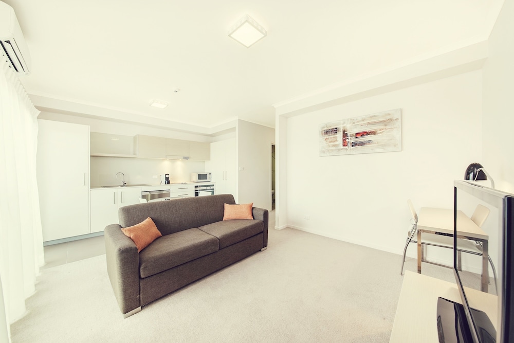 Abode Tuggeranong 25/33