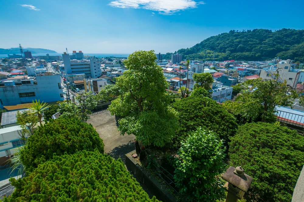 Hotel Shiroyama 59/63