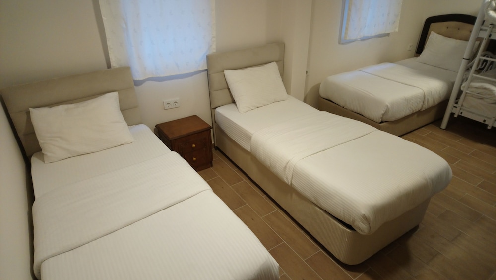 Ena Serenity Boutique Hotel 16/73