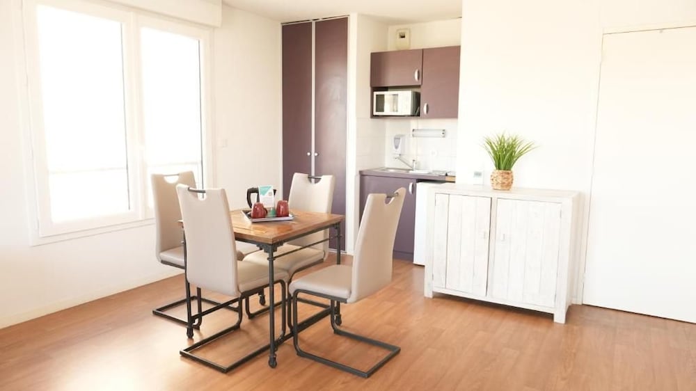 Zenao Appart'hotel Nevers 4/63