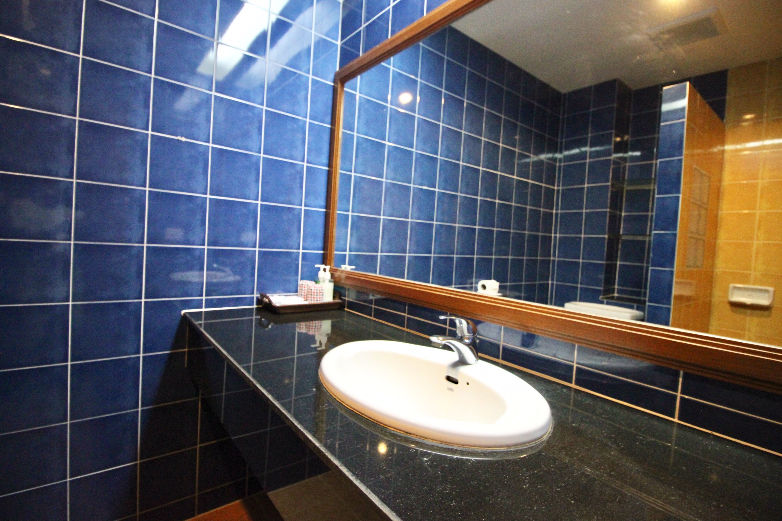 Hotel and Beach Bungalow at Lanta Resort 51/55
