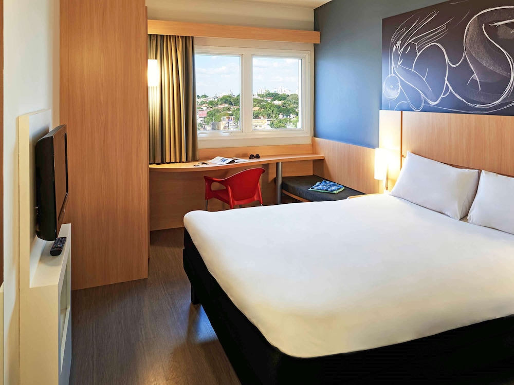 Ibis Goiania 25/64