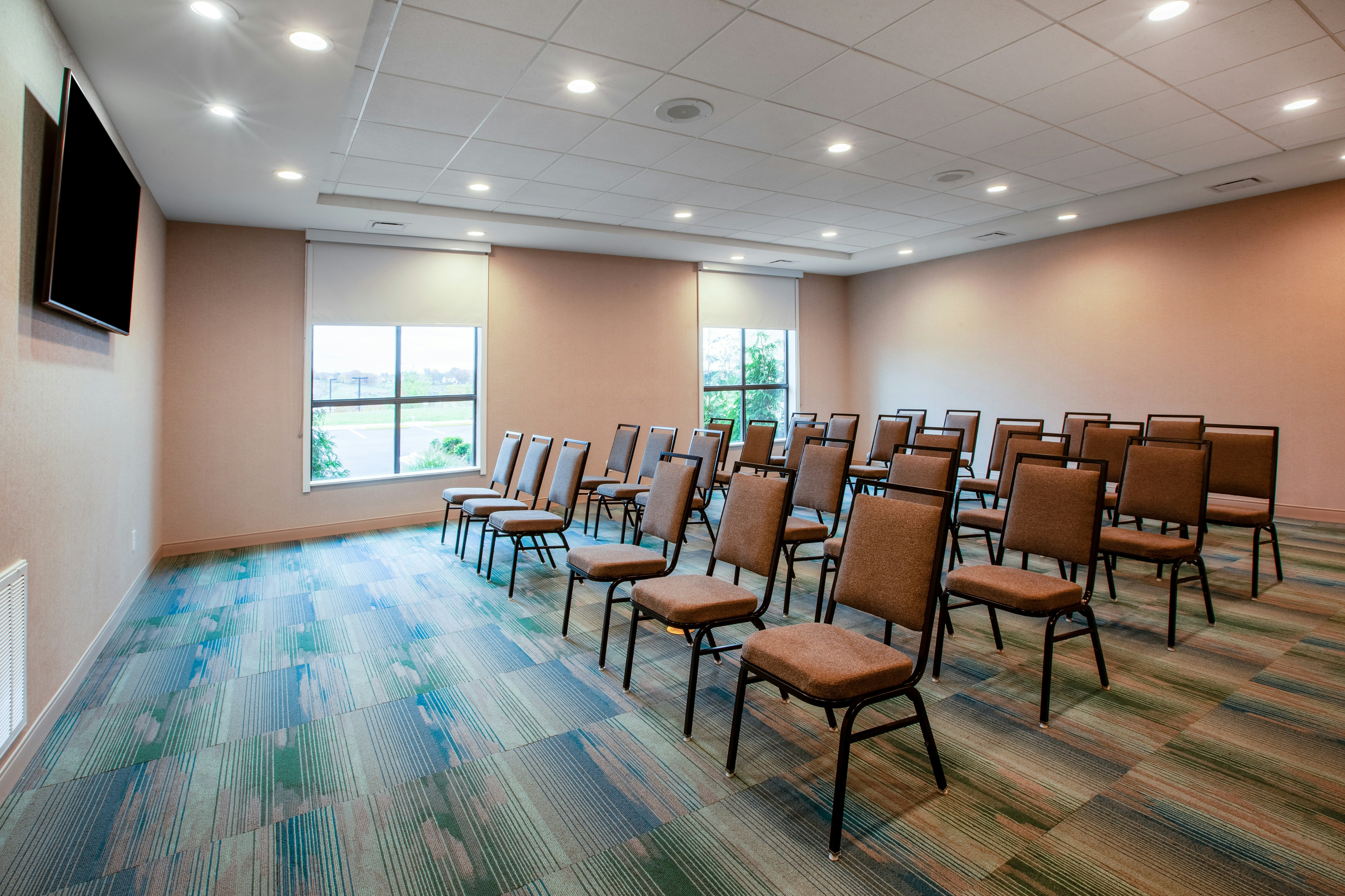 Home2 Suites by Hilton Lewisburg 20/25